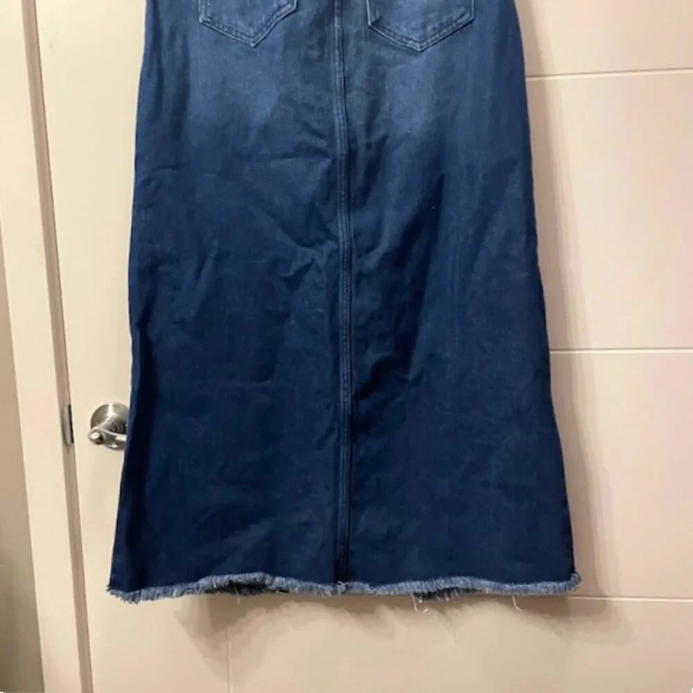 NWT Anthropologie Pilcro Madi Front Slit Denim Maxi Skirt Raw Hem Size 4